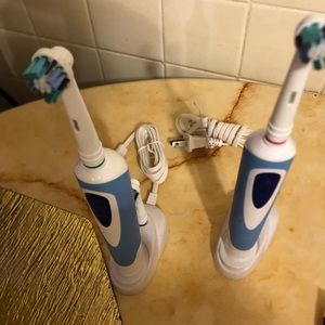 Electric Toothbrush’s Brand New Never been Used the packaging got torn up